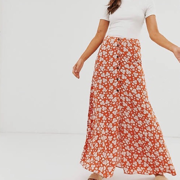 ASOS Floral Maxi Skirt ๐ผ - Picture 1 of 11